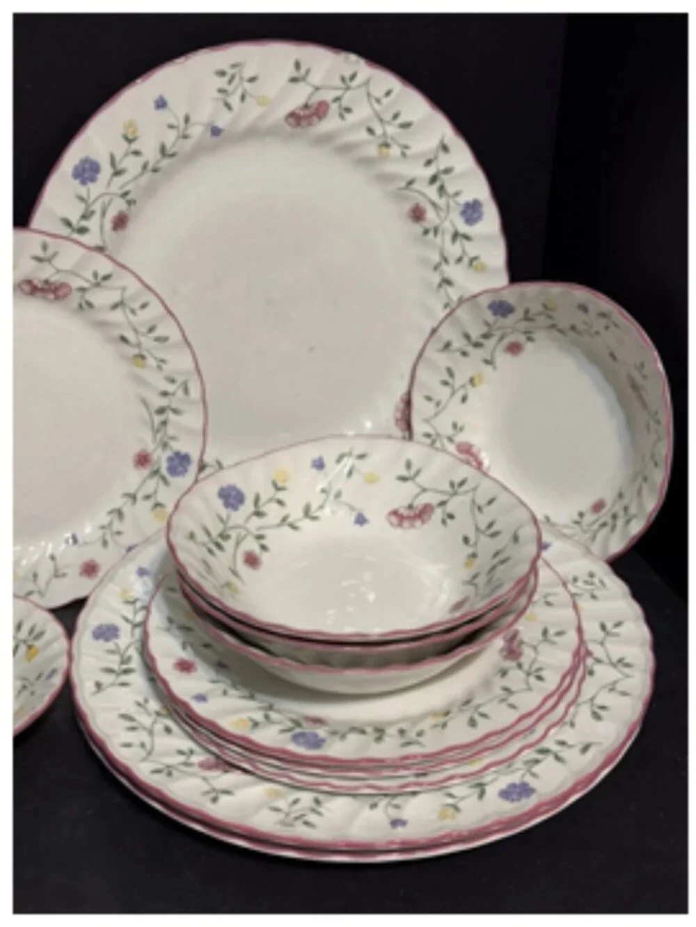 Vintage Johnson Brothers Summer Chintz Lot of 13 Pieces (Plates & Bowls) England